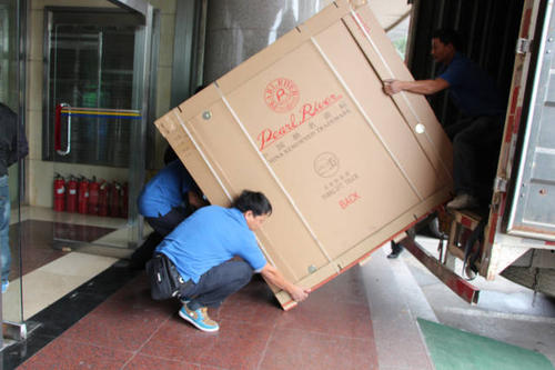 乐至钢琴贵重工艺品无忧运